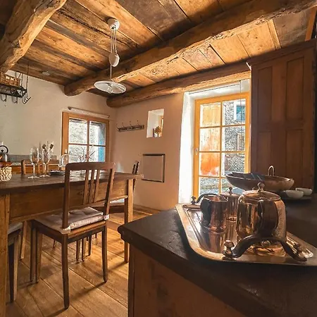 Di Sotto, House & Breakfast Bed & Breakfast *