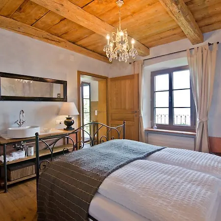 Bed & Breakfast Di Sotto, House & Breakfast Muralto