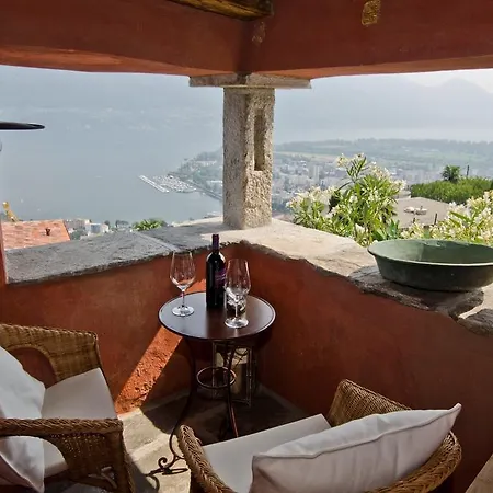 Di Sotto, House & Breakfast Muralto